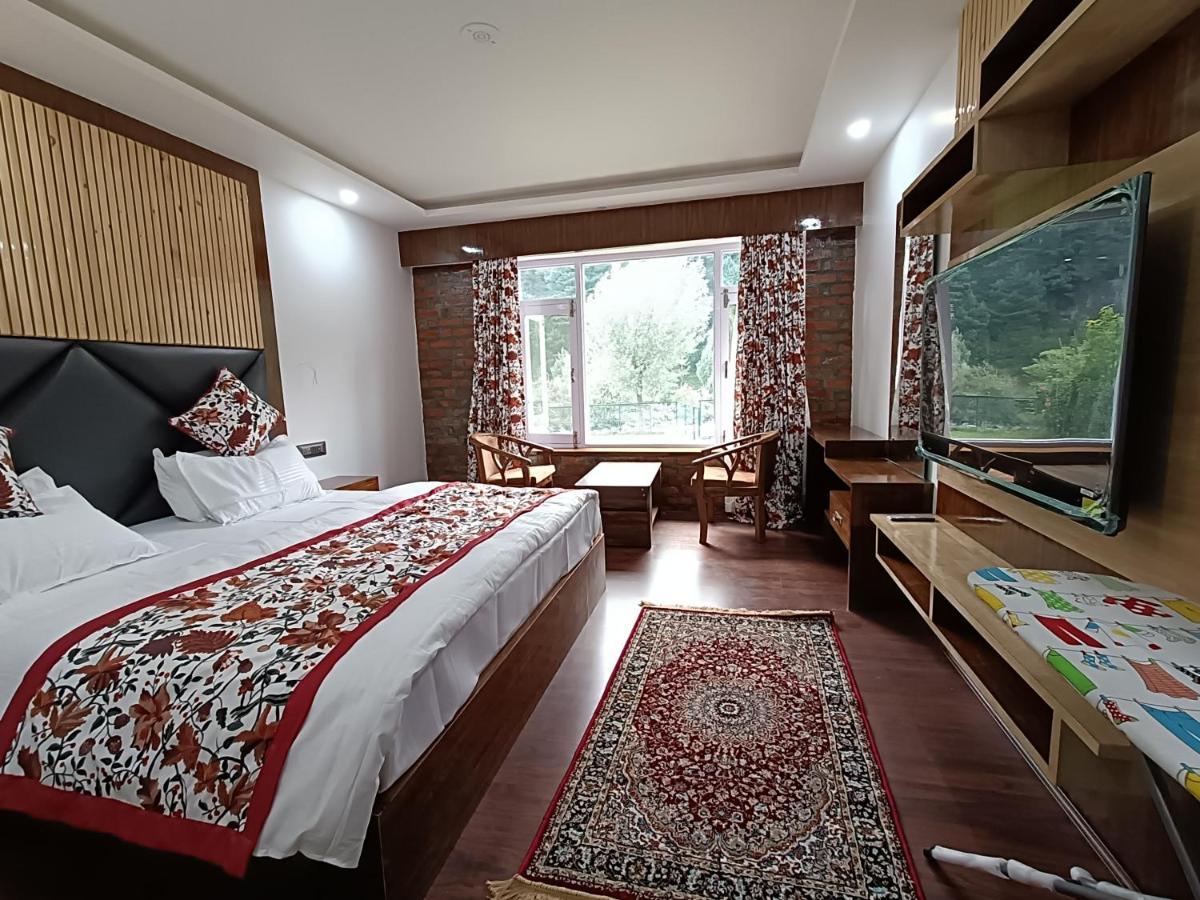 Hotel Lidder Palace Pahalgām Extérieur photo