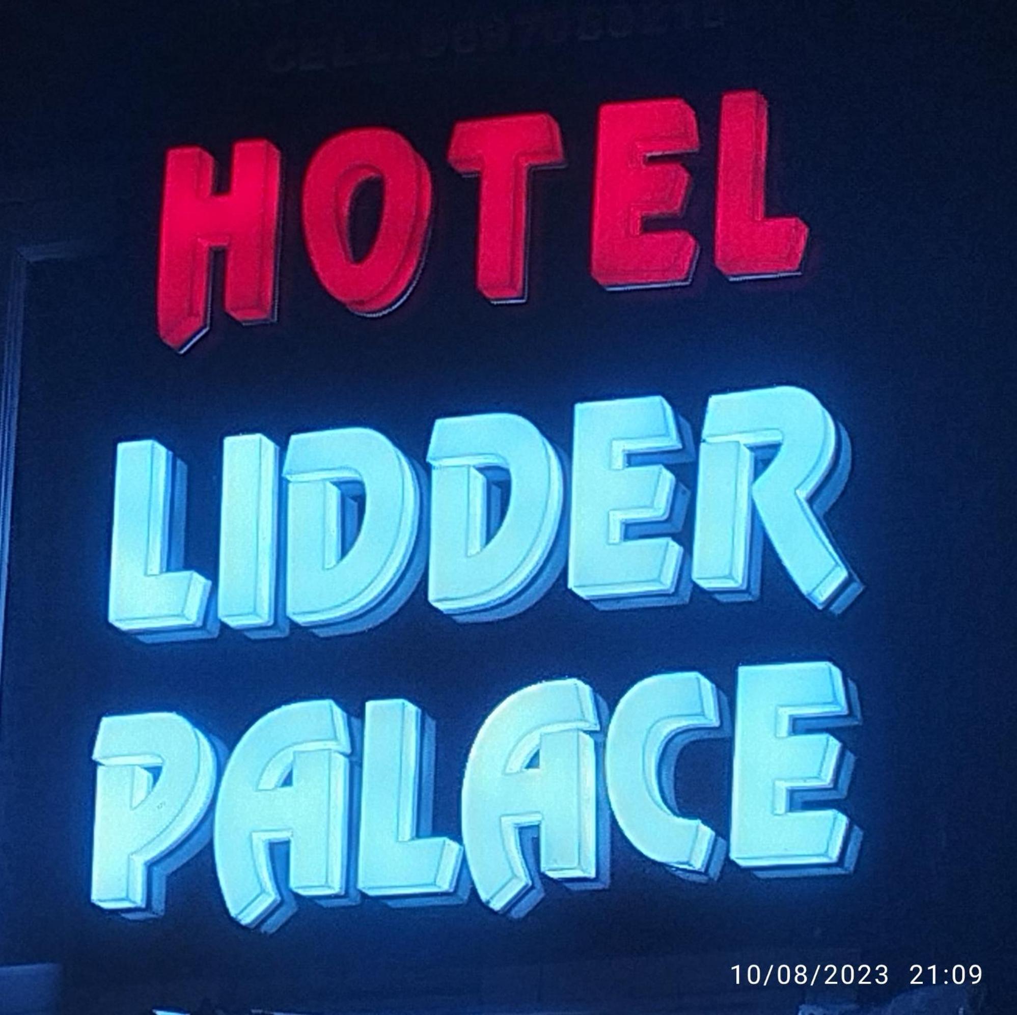 Hotel Lidder Palace Pahalgām Extérieur photo